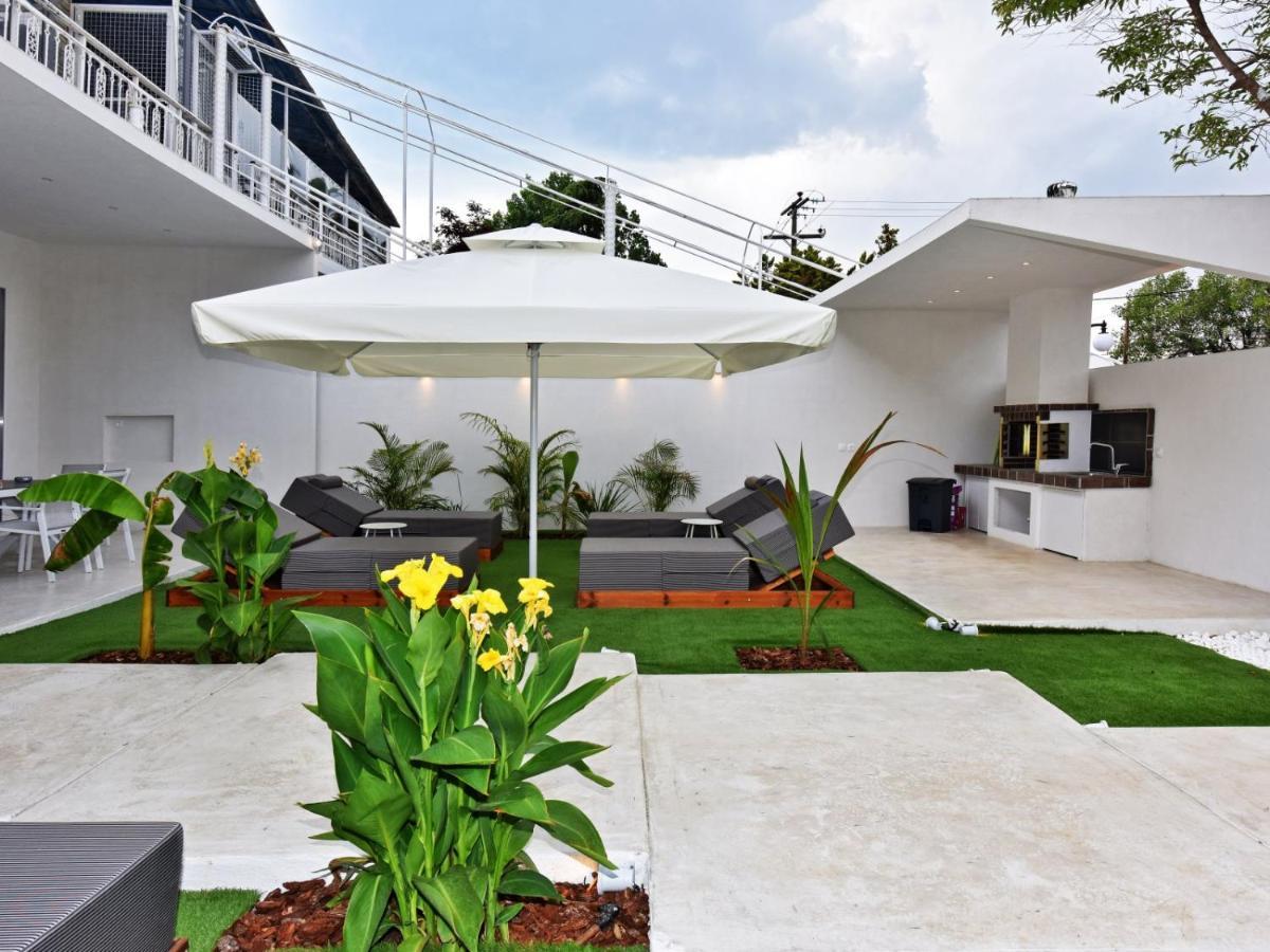 4 Elements Seaside Luxury Suites By Rentalspro Services Nea Moudania Halkidiki Buitenkant foto